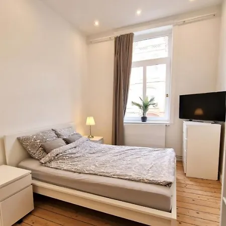 Wedekindplatz Luxury Διαμέρισμα *